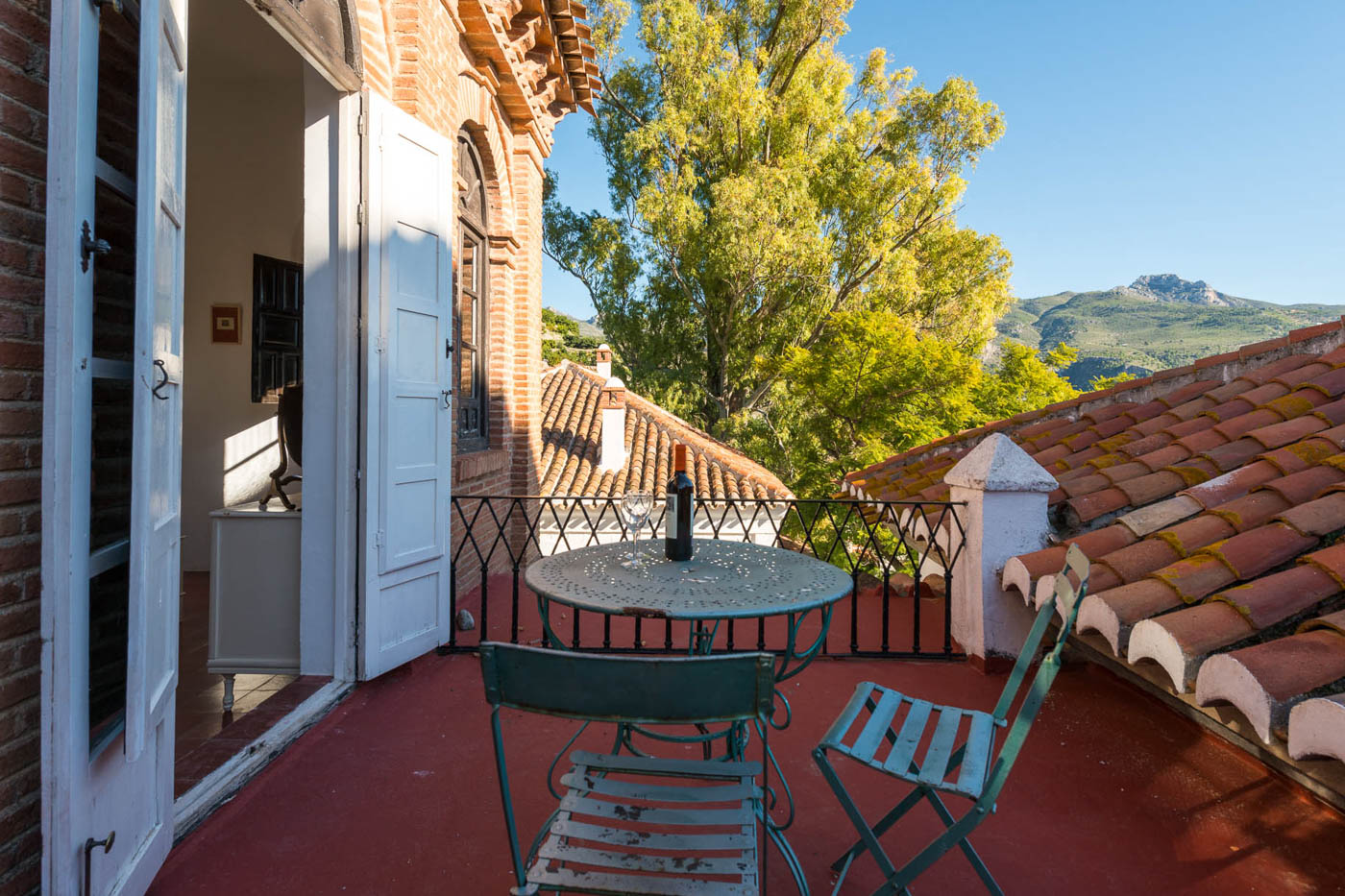 Bedroom with terrace